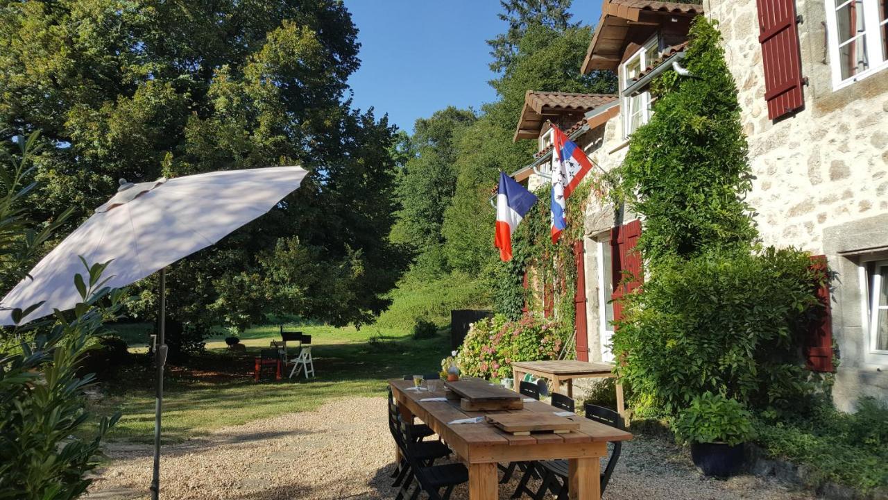 Le Moulin De Pensol - Gites Екстер'єр фото